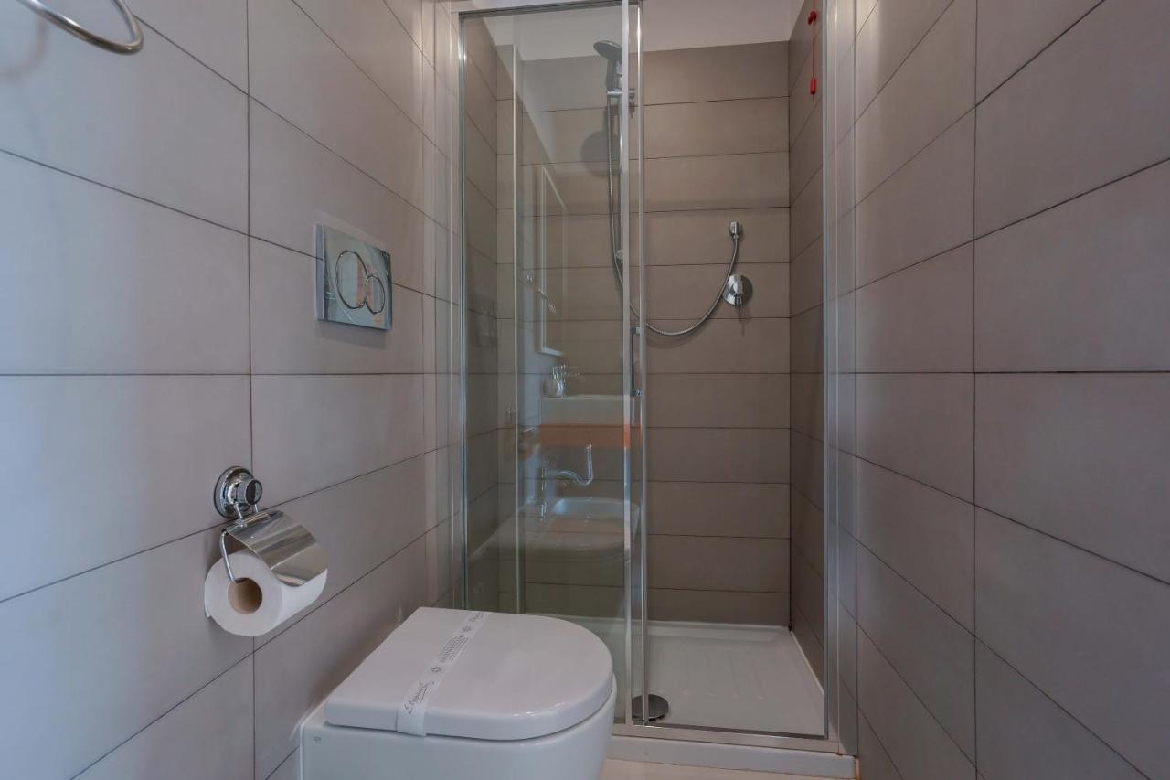 Petrarca Venti Rooms - Eja Sardinia Cagliari Dış mekan fotoğraf