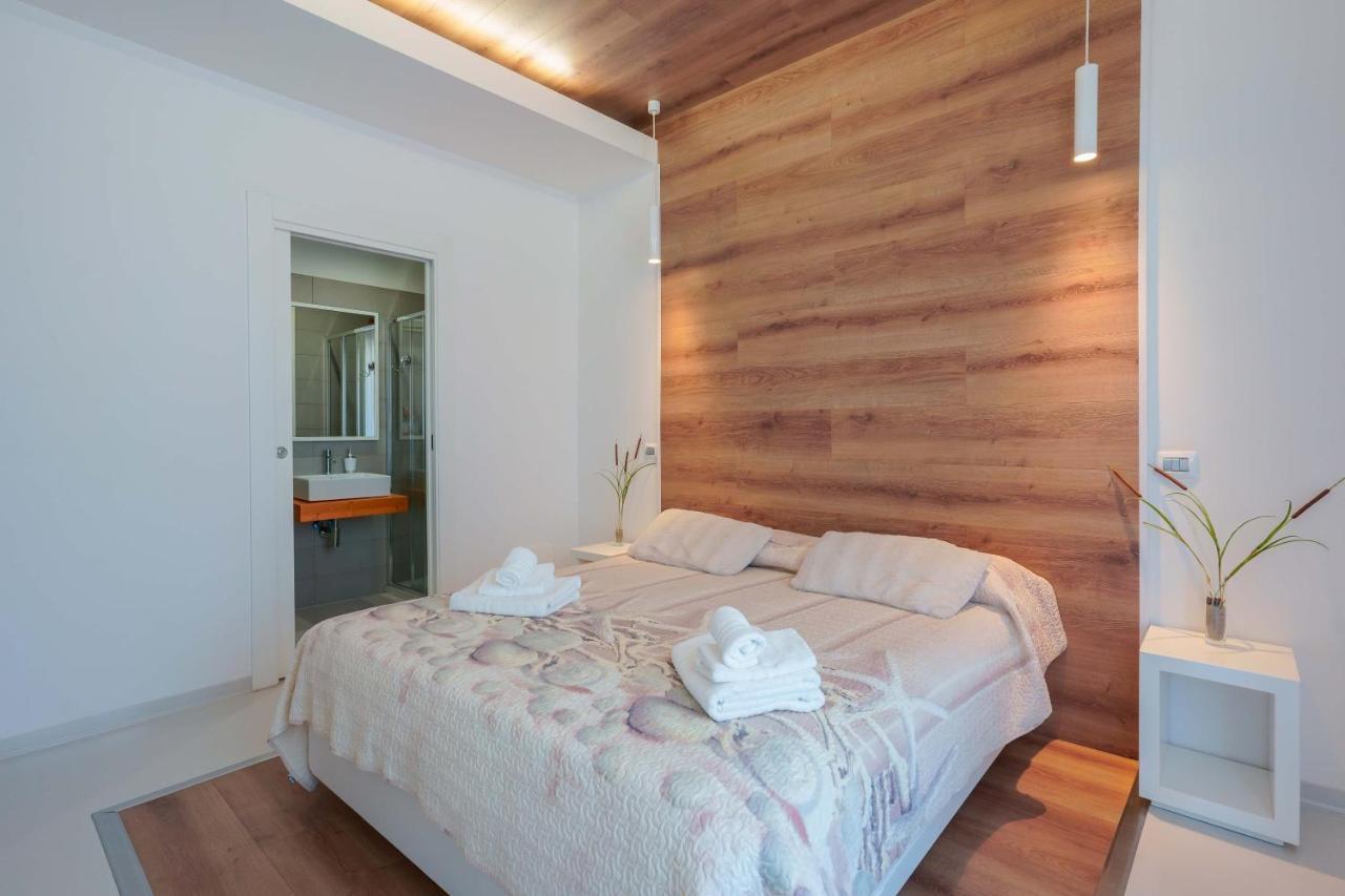 Petrarca Venti Rooms - Eja Sardinia Cagliari Dış mekan fotoğraf